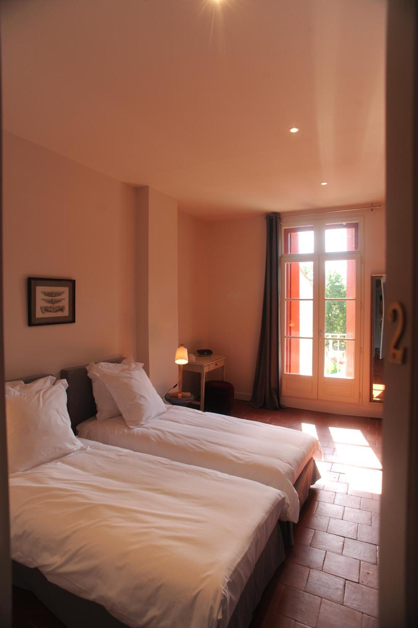 Les Chambres D'Andrea Marseillan  Exterior foto