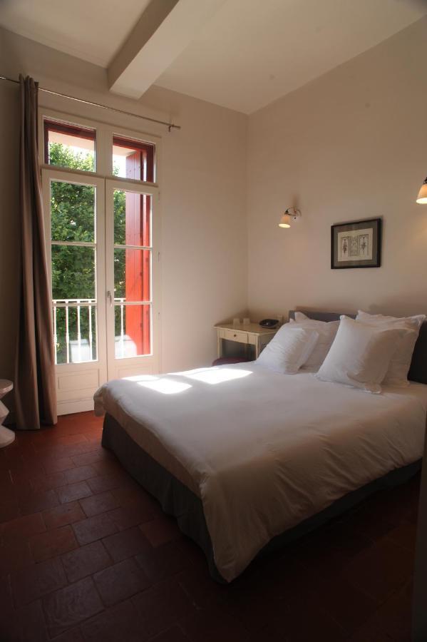 Les Chambres D'Andrea Marseillan  Exterior foto